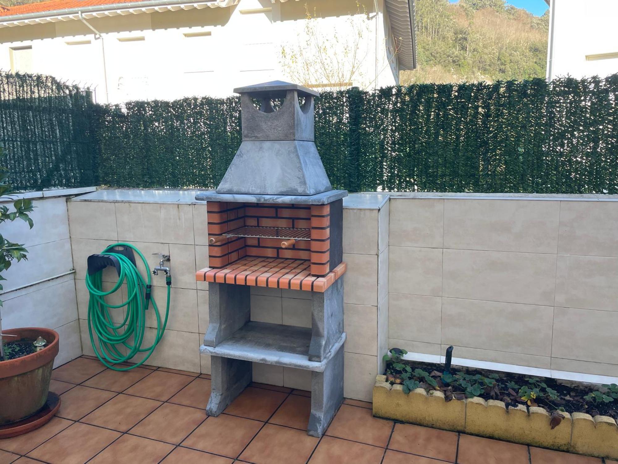 Casa En La Montana Con Piscina De Temporada Arredondo Exterior foto